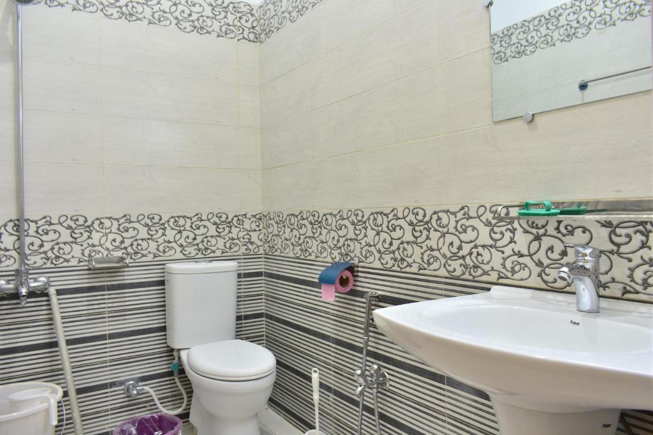 Swat Guest House Mingora Екстер'єр фото